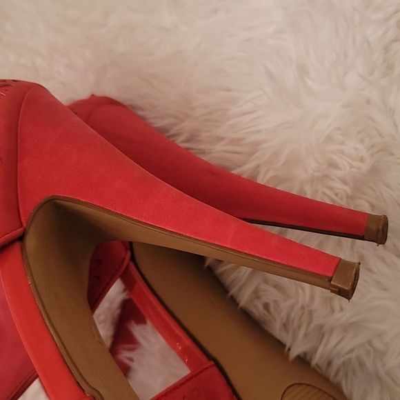 Elle Women's Platform Heels - Picture 14 of 16